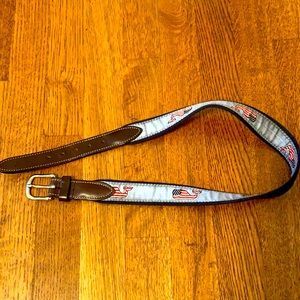 Vineyard Vines belt